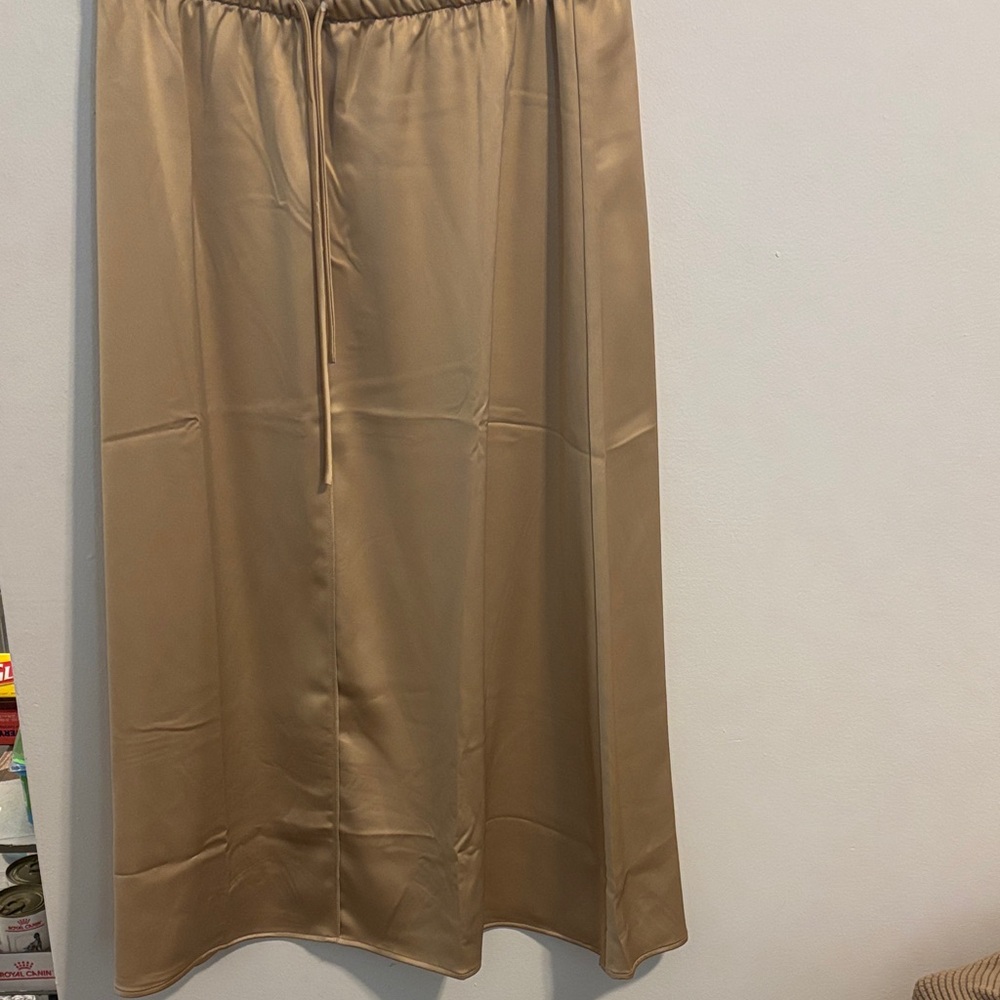 Mango Beige Women's Silky Skirt *NWT* - Picture 6 of 8